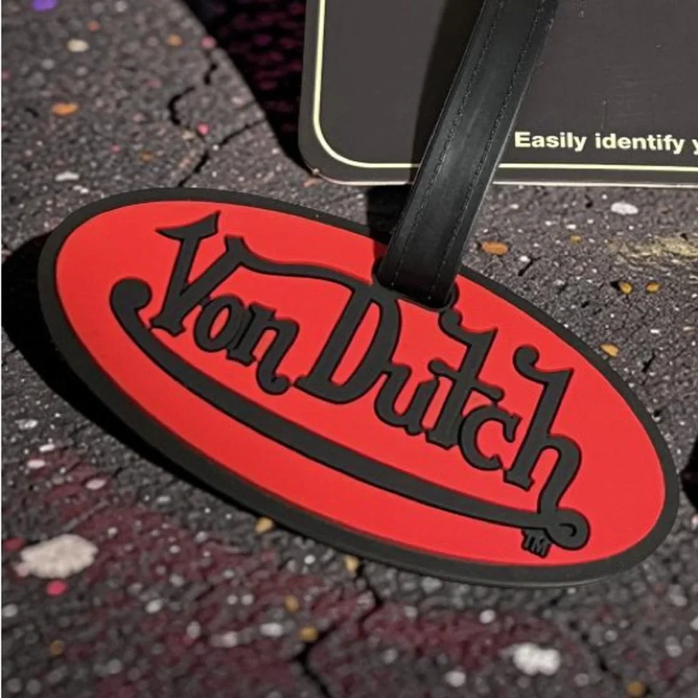 Von Dutch Originals NWT Red and Black Oval Luggage Tag Duo
